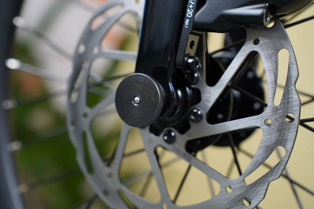 ADO Air Carbon Magnet für Faltsicherung-2