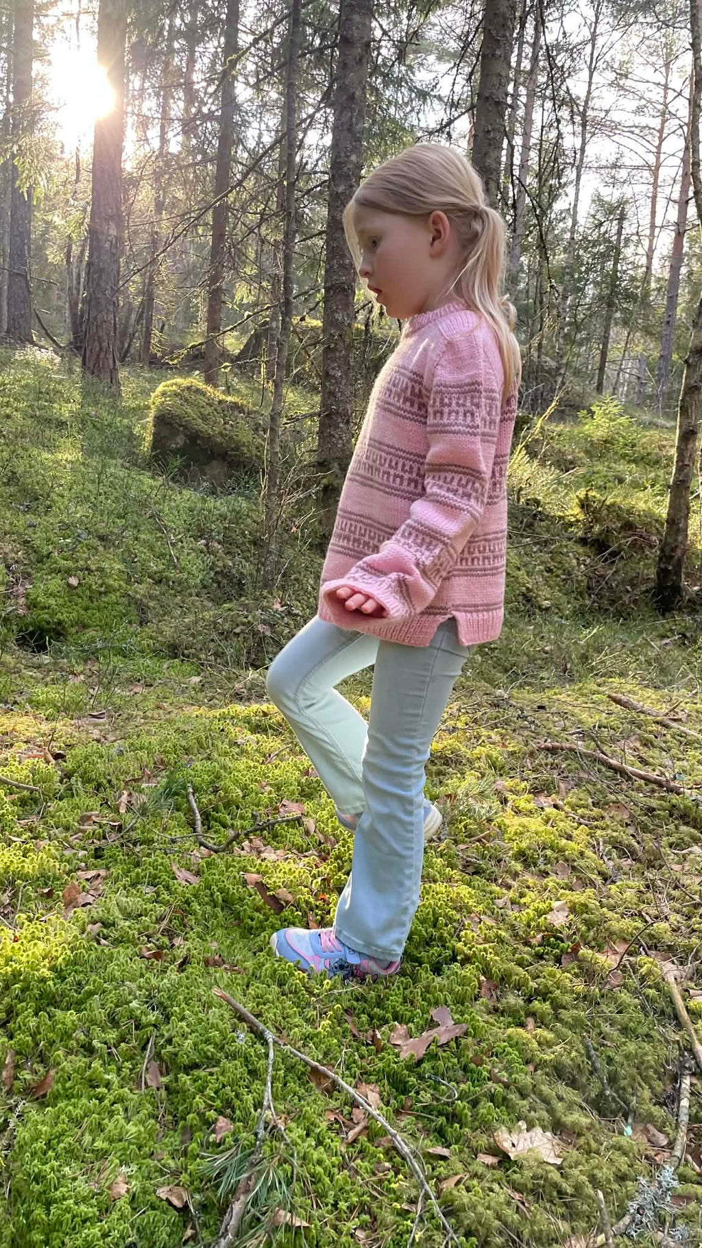 LunettGenserMini (strikkepakke Merino 22 fra Dale)-1