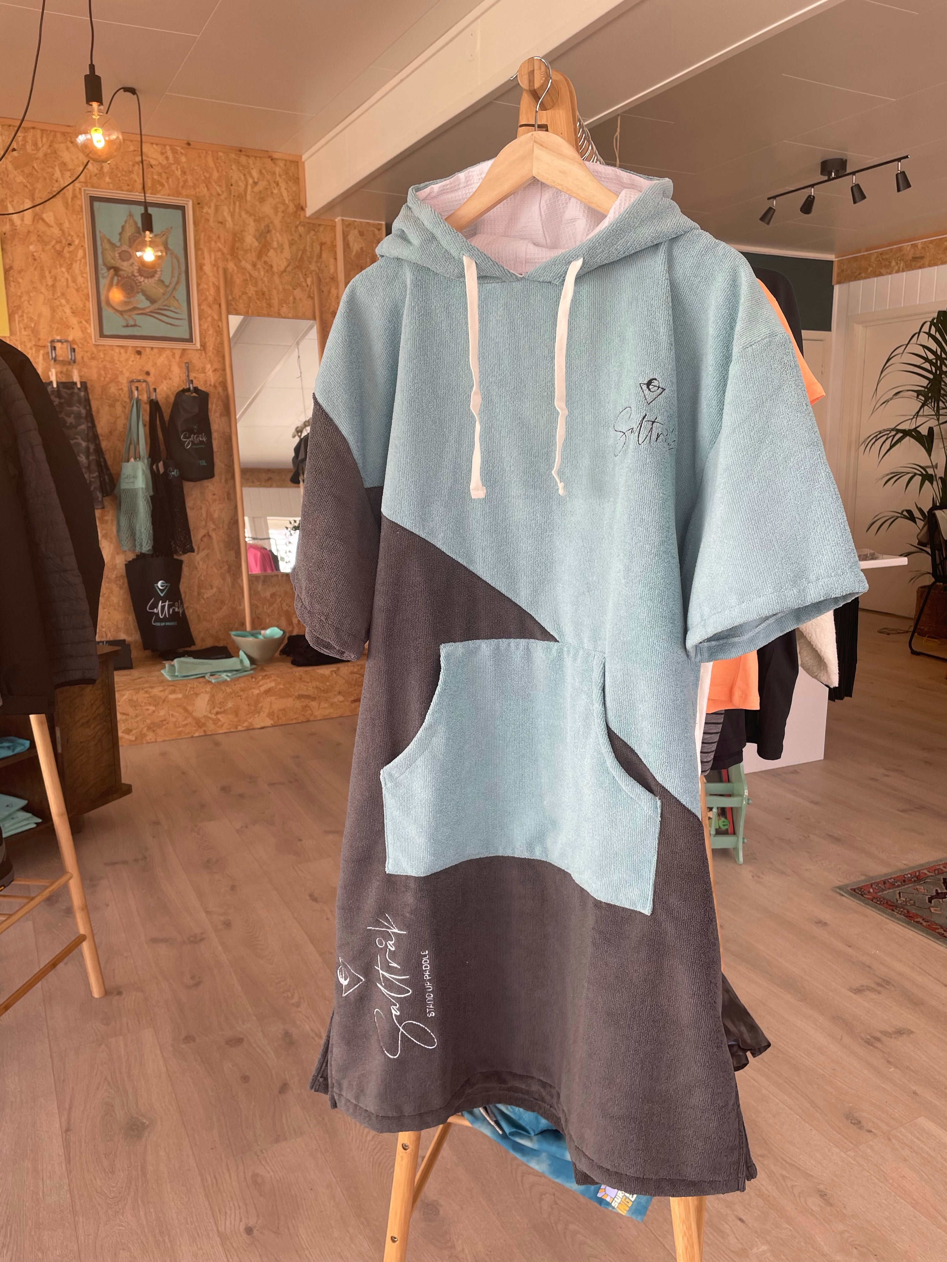 Håndkleponcho / badekåpe-0