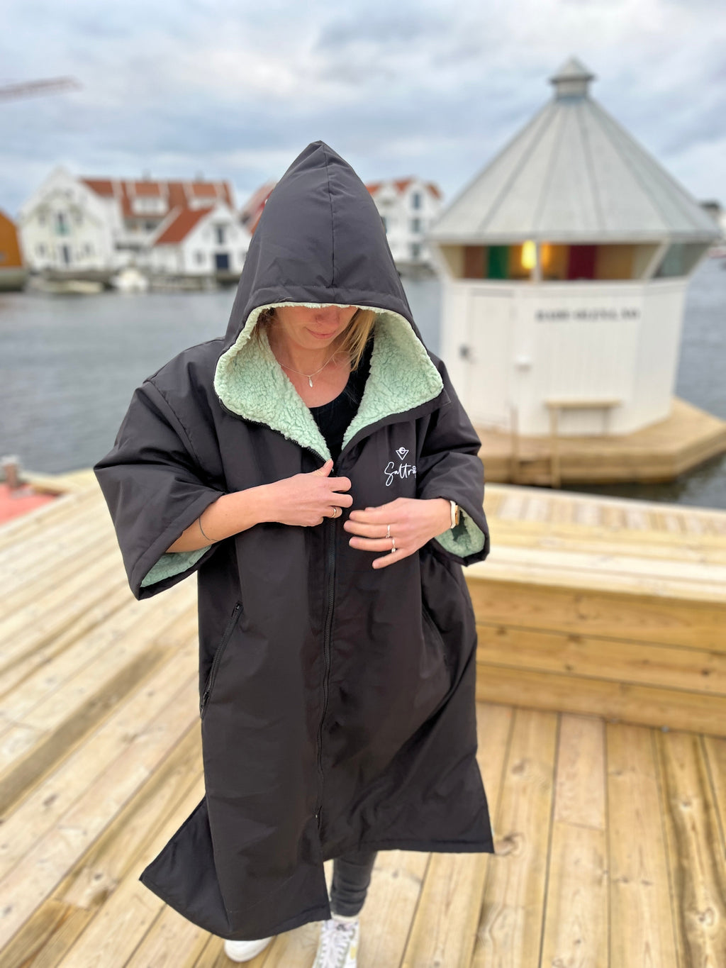 Vinterponcho-0